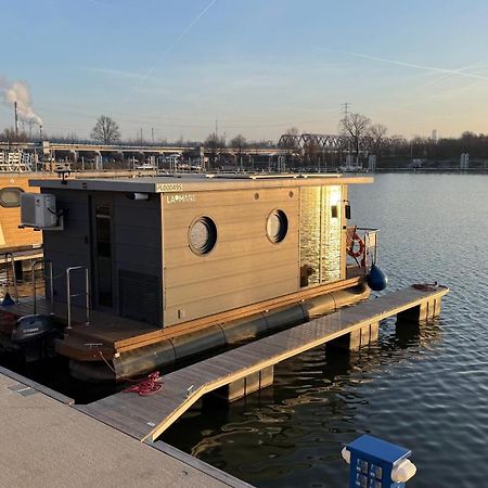 Apartamento Houseboat Water Boy apartament pływający dom na wodzie łódź Breslavia Exterior foto