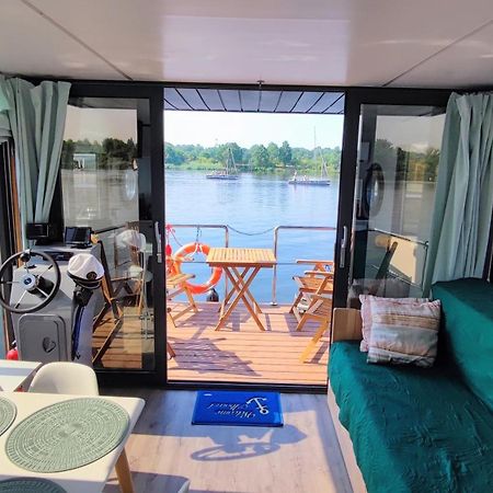 Apartamento Houseboat Water Boy apartament pływający dom na wodzie łódź Breslavia Exterior foto