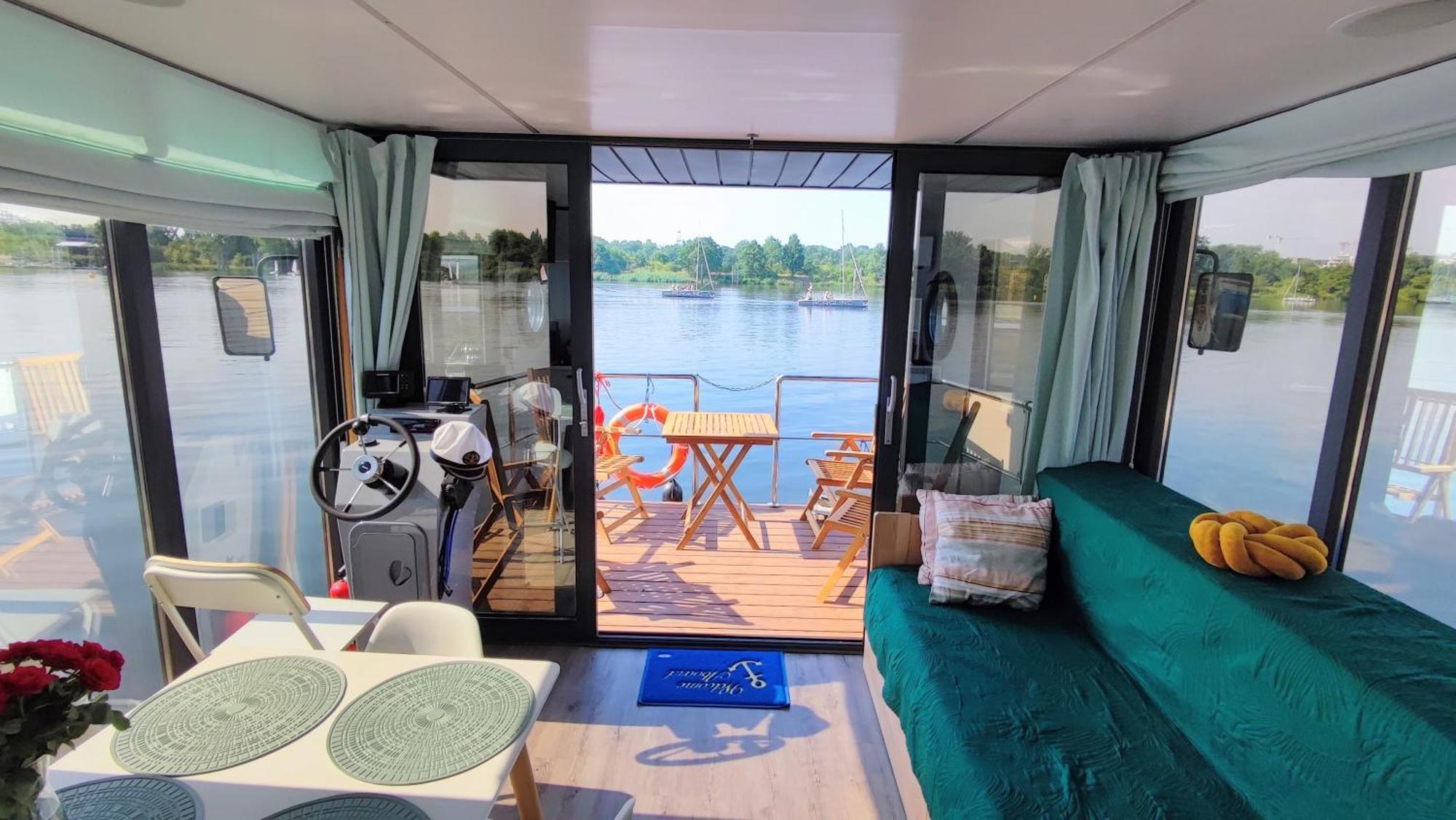 Apartamento Houseboat Water Boy apartament pływający dom na wodzie łódź Breslavia Exterior foto
