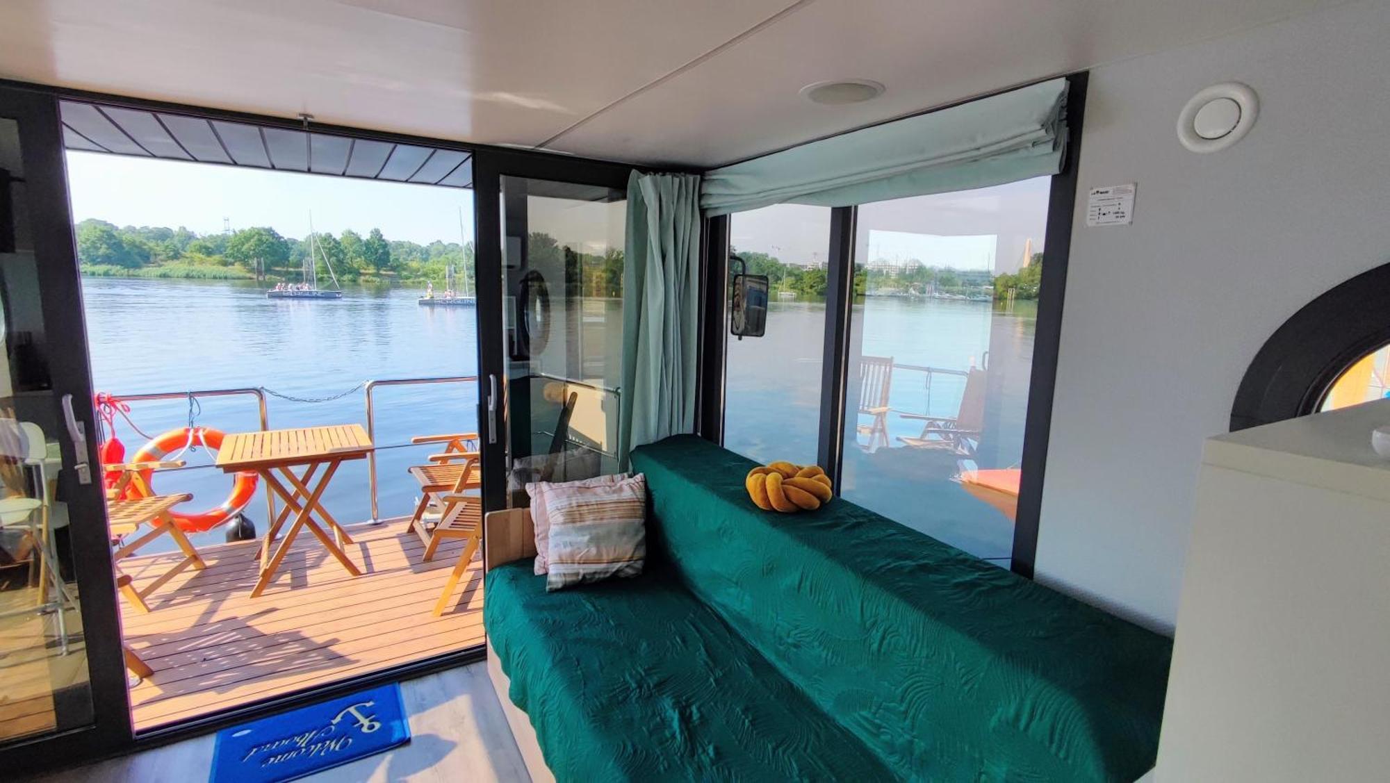 Apartamento Houseboat Water Boy apartament pływający dom na wodzie łódź Breslavia Exterior foto